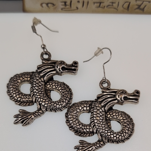 Silvertone Dragon Earrings - Picture 3 of 3
